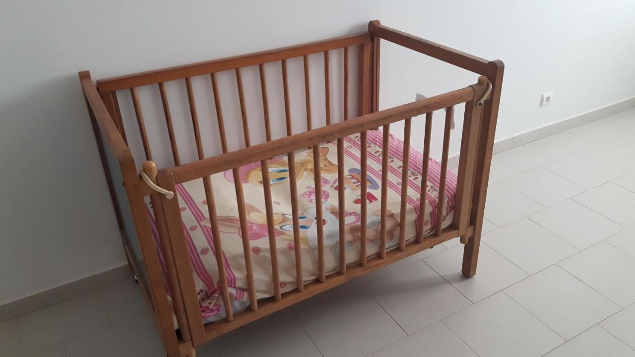 Appartement Familial Spacieux Avec Climatisation Ziguinchor Ngoại thất bức ảnh