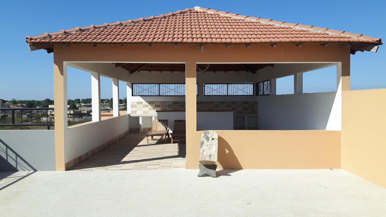 Appartement Familial Spacieux Avec Climatisation Ziguinchor Ngoại thất bức ảnh