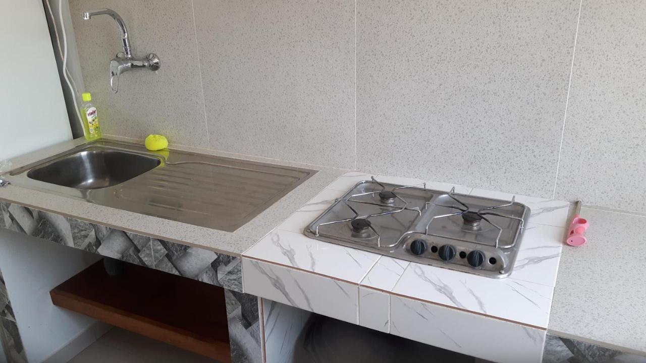Appartement Familial Spacieux Avec Climatisation Ziguinchor Ngoại thất bức ảnh