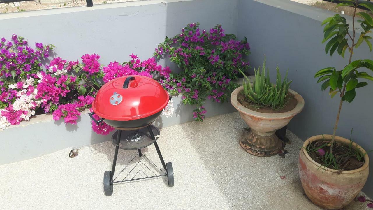 Appartement Familial Spacieux Avec Climatisation Ziguinchor Ngoại thất bức ảnh