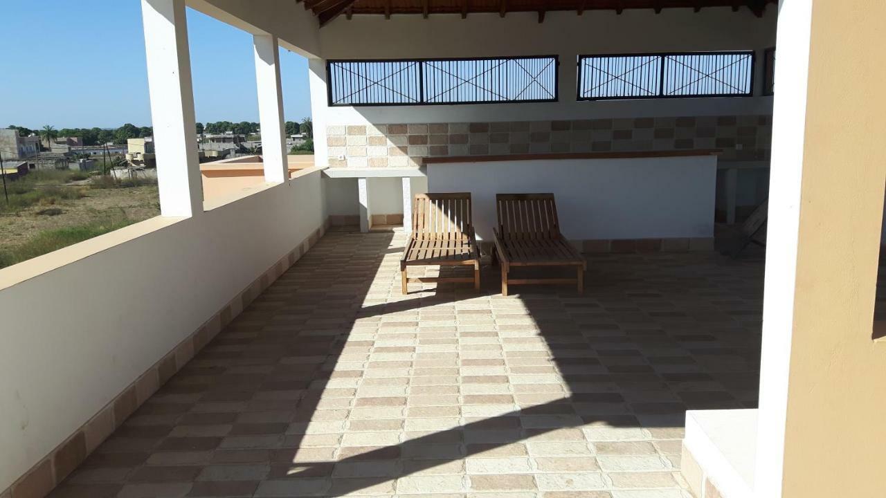 Appartement Familial Spacieux Avec Climatisation Ziguinchor Ngoại thất bức ảnh